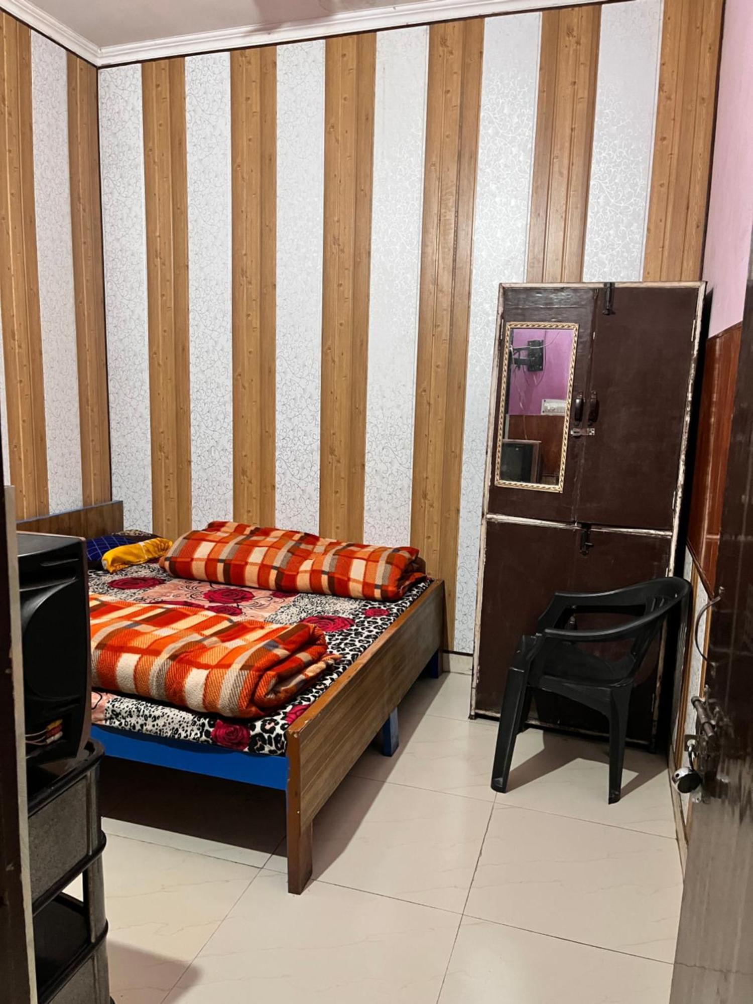 Hotel Pushpanjali Haldwani Bagian luar foto